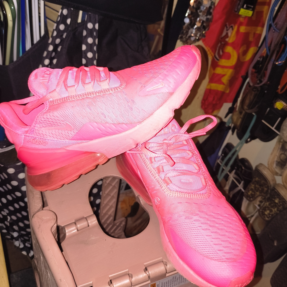 Nike Women’s Air Max 270 Neon Pink Athletic Sneakers - Picture 8 of 8